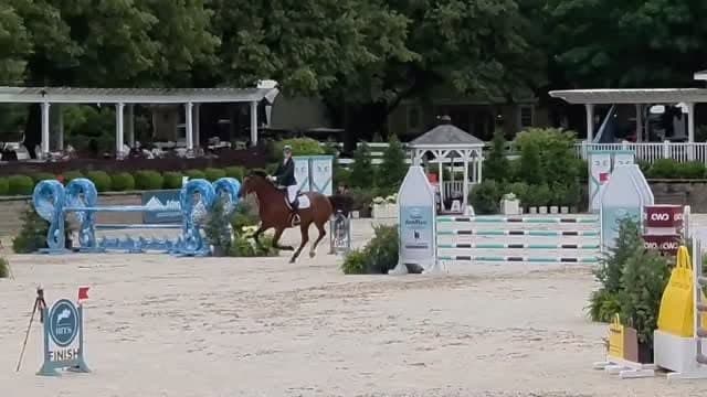 Show ring moment with NCE